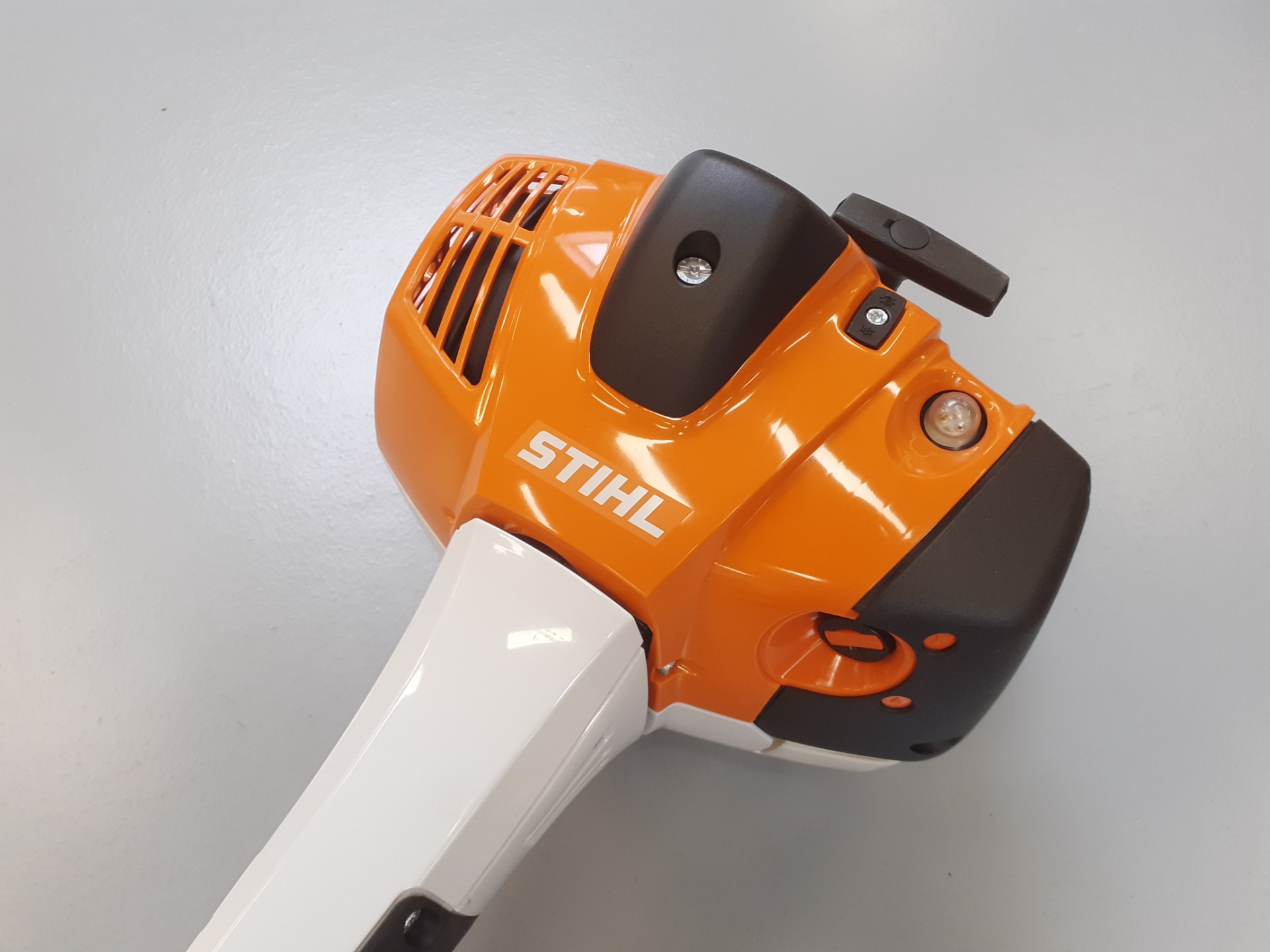 doorgaan met Leugen zeker Stihl FS 561 C-EM bosmaaier - Stihl - Hooghiemstra Hardegarijp BV - voor  zitmaaiers, kettingzagen, bladblazers, hogedrukspuiten, bosmaaiers en nog  veel meer!