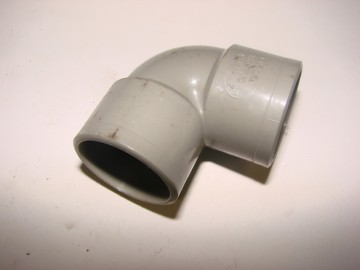 PVC knie 90 gr. 32mm    L2.25.032  