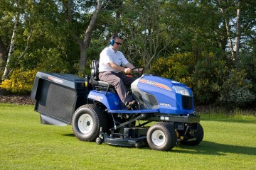 Iseki SXG 326 Diesel 122 cm laaglosser