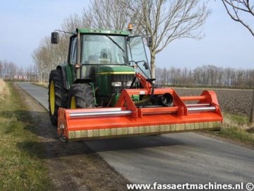 Boxerfrontklepelmaaier3 2016 4 bordermaker