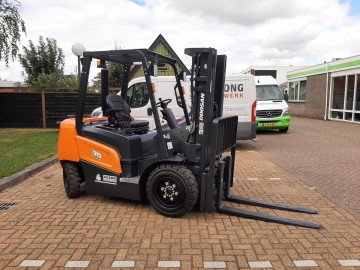 Doosan 30 heftruck bj 2023 3