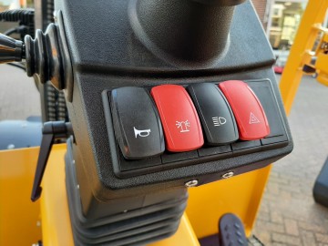 Eurotrac w12 s 2025 11