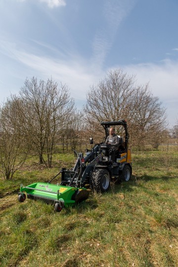 G2300hdx traflail mower