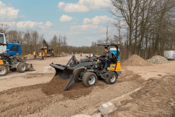 G2300hdx tragrading bucket1