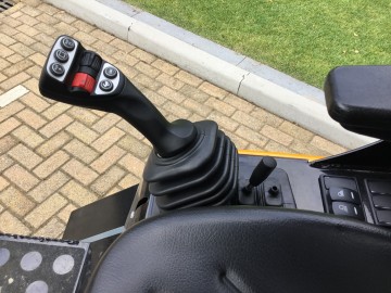 Giant g2200e x tra 13