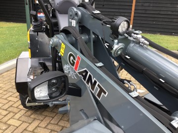 Giant g2200e x tra 9