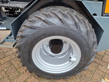 Giant g2300 x tra hd bj 2026 6