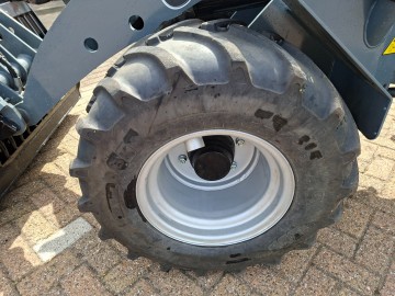 Giant g2500 x tra hd 2026 155u 11