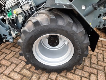 Giant g2700 hd tele 12