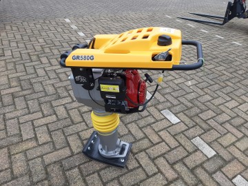 Giant gr580g stamper 3