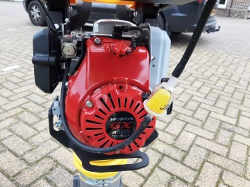 Giant gr580g stamper 6