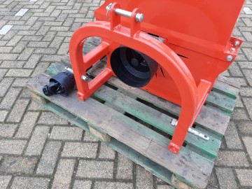 Hv 106 houtversnipperaar 8