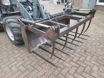 Mestklem 140m nieuwe pennen 0