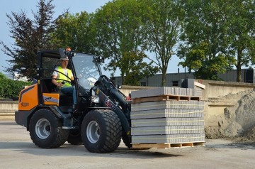 Minishovelg3500 x tralaadschop