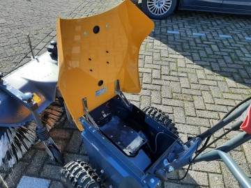 Pellenc veegmachine 8