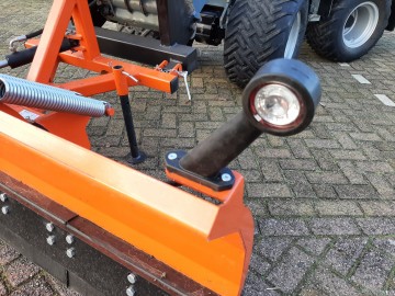 Sneeuwschuif 208m giant aansluiting 6