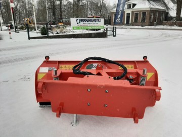 Sneeuwschuif ss 1600 euro 5