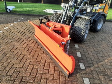 Sneeuwschuif ss 1800 2