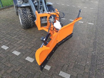 Sneeuwschuif v model giant 152m 2022 2