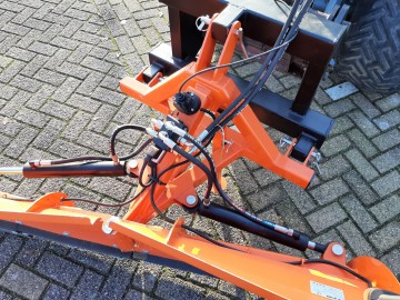 Sneeuwschuif v model giant 152m 6