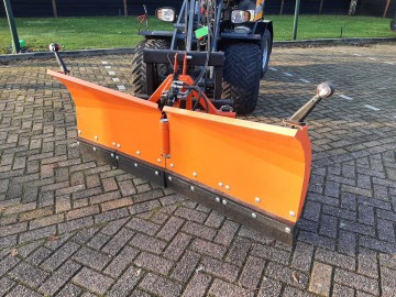 Sneeuwschuif v model giant 182m 1