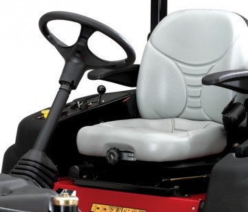 Toro Groundsmaster 360 Quad-Steer 4WD met veiligheidscabine