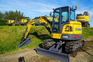 Xe55e  kantelbak werk 12